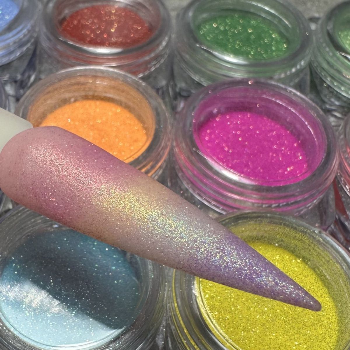 12 shades of Rainbow glitter 0,1 mm. 